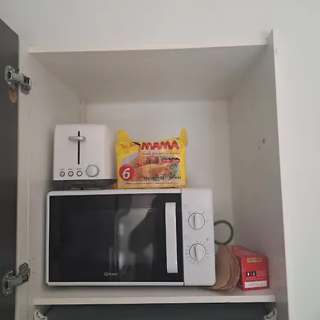 Quiet Parkside With A Fully Stocked Fridge Lejlighed
