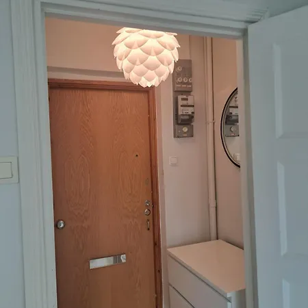 Quiet Parkside With A Fully Stocked Fridge Apartman *